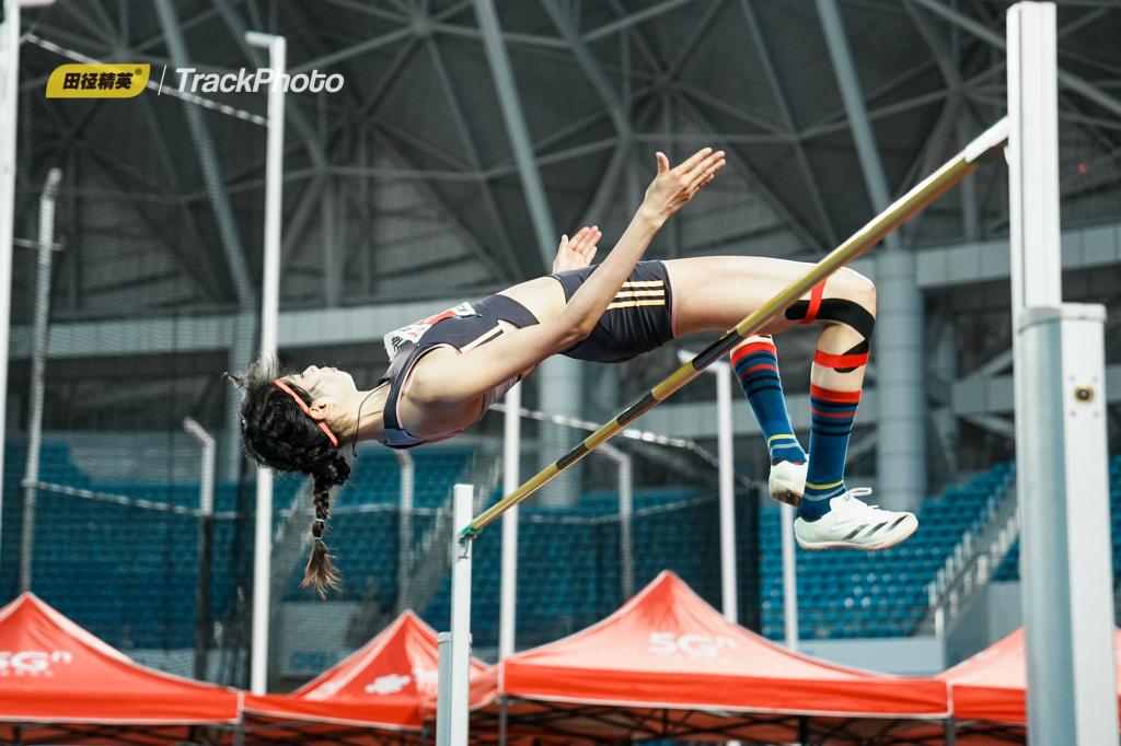 篮球篮网主力球员连续三场得分20+